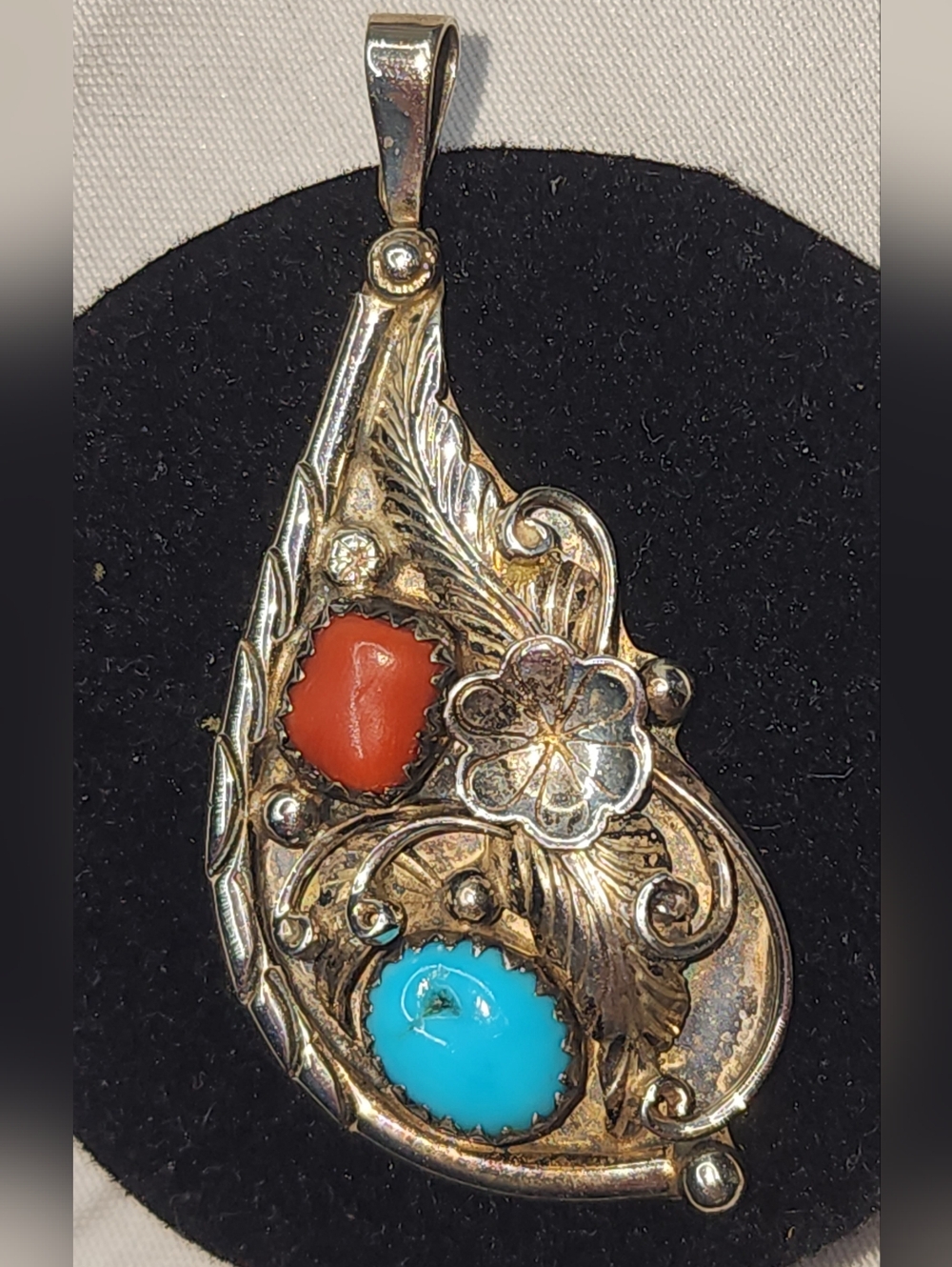 Vintage Navajo-Style sterling silver Pendant W/ turquoise&red coral